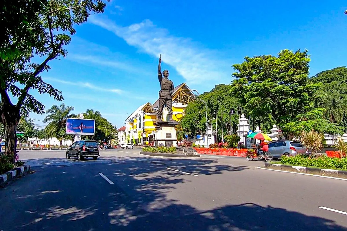 Travel Cilacap Solo